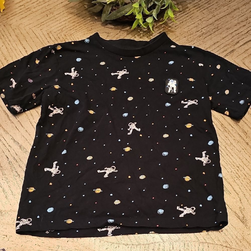 Black Space Adventure Tee Size 8 Eighty Eight